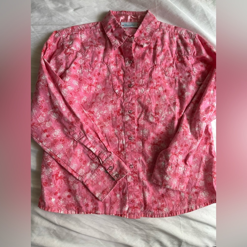 pink wrangler, snap button up ,collard shirt.